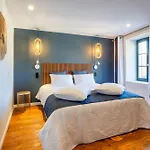 Les Vents D'anges Parking Prive Hotel