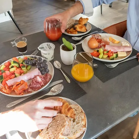 Les Vents D'anges 4* Beaune (Cote d'Or)