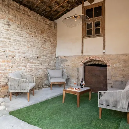 Les Vents D'anges 4* Beaune (Cote d'Or)