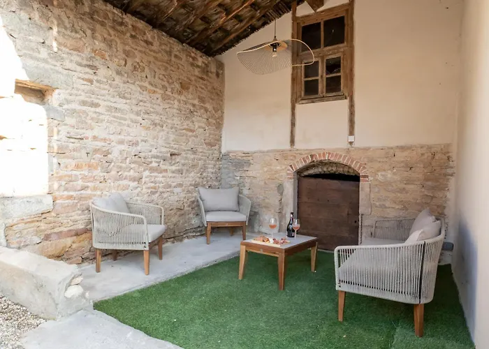 Les Vents D'anges Parking Prive 4* Beaune