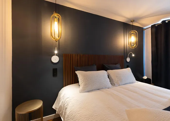 Les Vents D'anges Parking Prive Бон